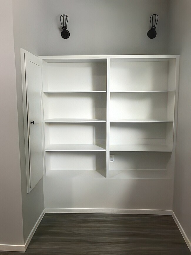 831 NE Holland St unit B, Portland, OR 97211 - photo 4