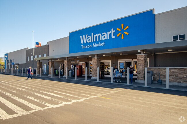 A Walmart is located close to Broadway Pantano East.