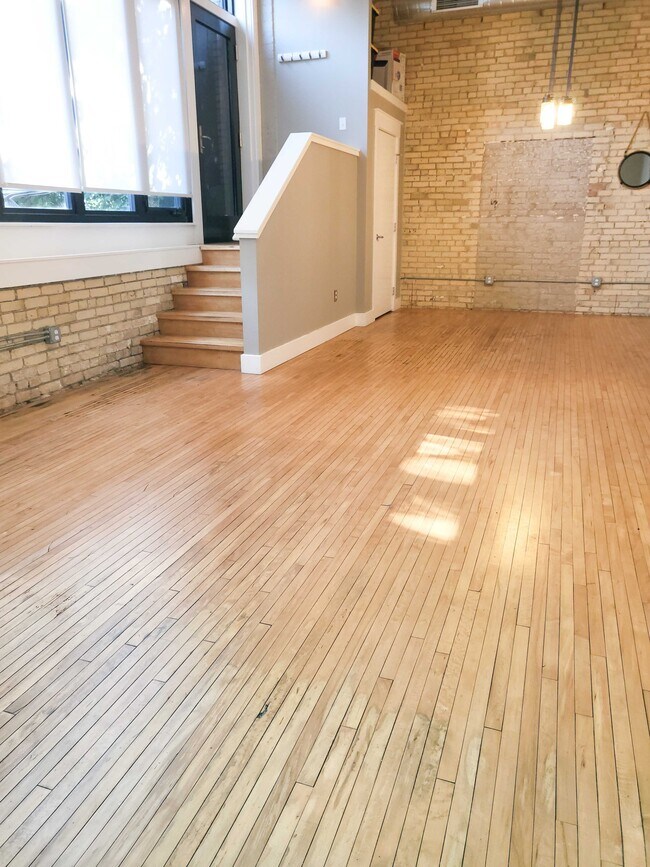 600 Broadway Ave NW Unit 108, Grand Rapids, MI 49504
