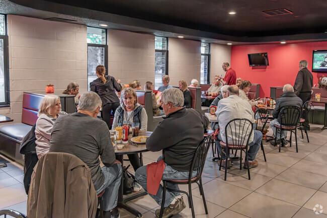 Enjoy delicious meals and a great atmosphere at The Wagon, just minutes away from MANA.