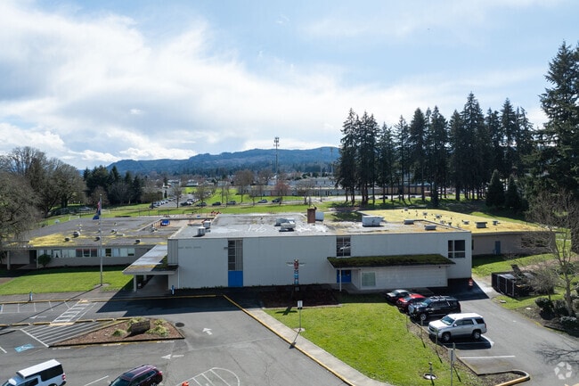 Grant Watts Elementary School 02