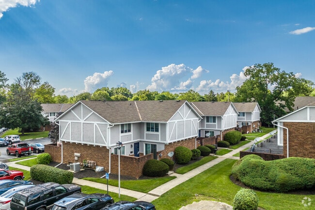 Carnaby Village Townhomes is a well-kept apartment community in Olde Orchard, Columbus.