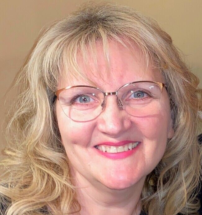Kelly Hartnett