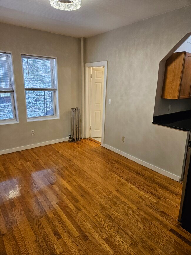 38 Hemenway St unit 5, Boston, MA 02115 - photo 7