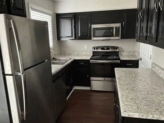 81 Charleston Square, Johnson City, TN 37601