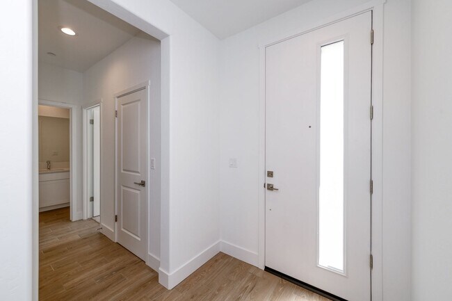 2858 Corteza Dr, Fresno, CA 93730 - photo 6