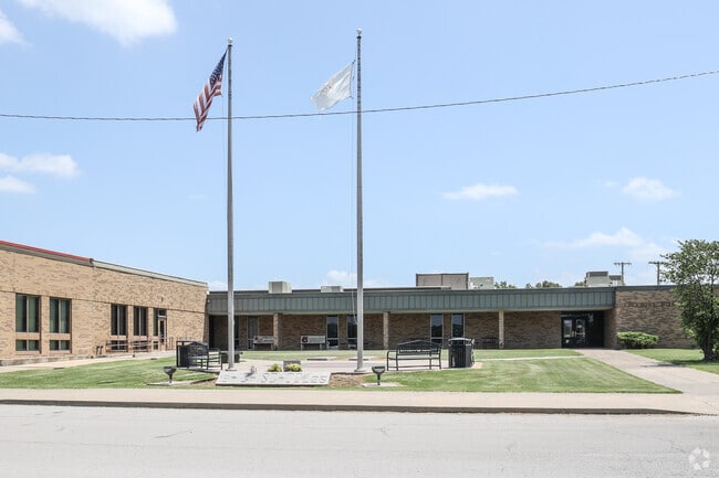 Wagoner High School receives good scores with a B- on Niche.