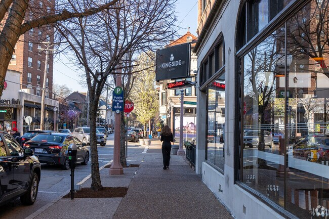 Page Avenue will lead you to many upscale restaurants near Vinita Park.