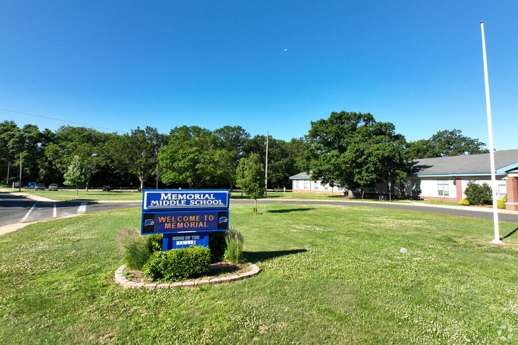 Memorial Middle School serves middle school-aged children throughout Eatontown, NJ.