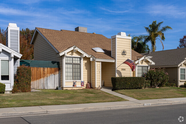 The condos in Laurelglen resemble small traditional homes.