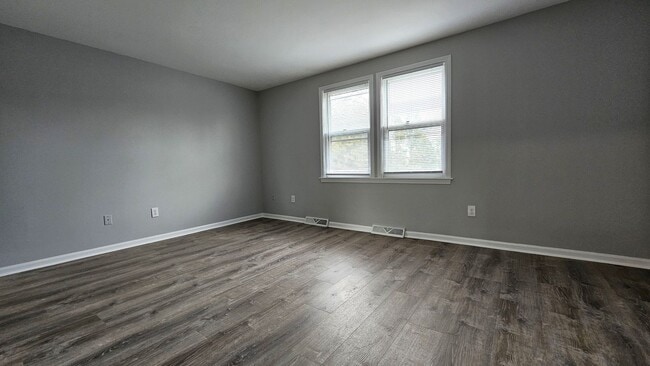 158 Main St unit . F, Winooski, VT 05404 - photo 5