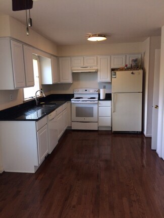 3088 Covington St, Fairfax, VA 22031