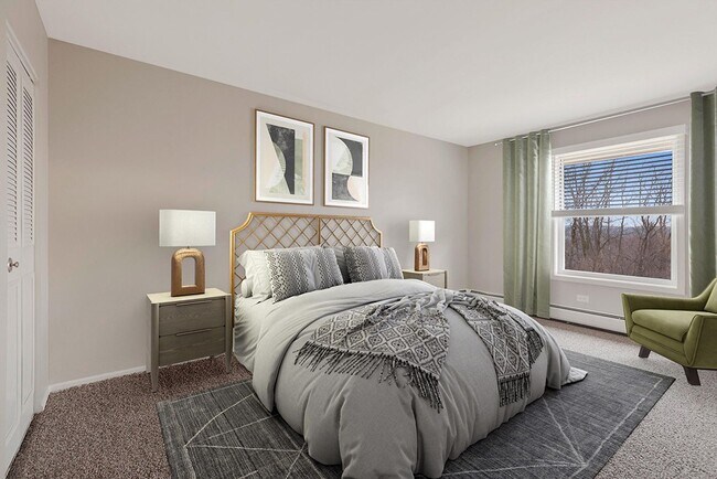 Hillcrest Apartments, Glen Ellyn, IL 60137 - photo 5