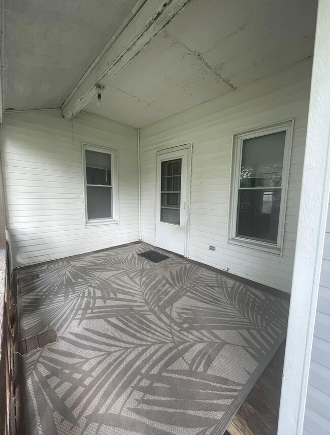 347 Euclid Ave Unit 347 Euclid 1st floor, Saegertown, PA 16433