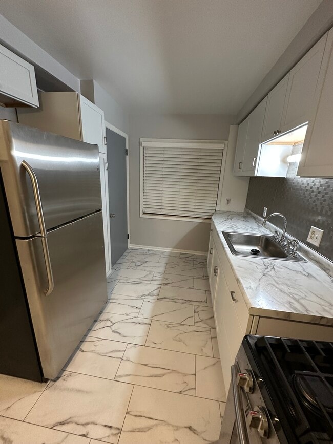 11668 San Jose, Redford, MI 48239 - photo 5