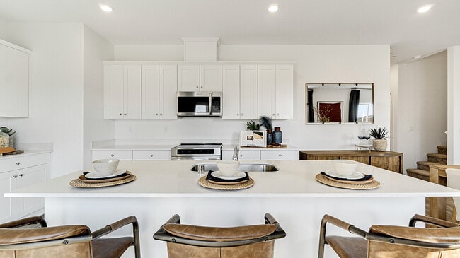 8419 Lismore Castle Dr, Bakersfield, CA 93311 - photo 3