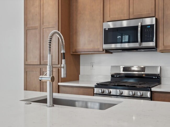 2024 S Holly St unit 3, Denver, CO 80222 - photo 7