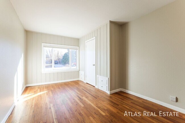 2241 N Moline St, Aurora, CO 80010 - photo 4