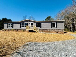 3144 Rickwood Dr, Newton, NC 28658