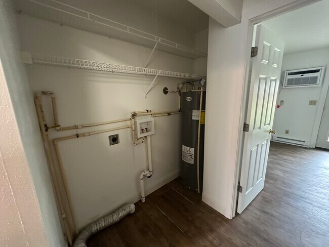 1053 Lakeshore Dr unit 1053, Pioneer, OH 43554 - photo 5