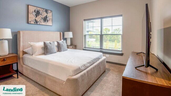 645 N Front St unit 454, Memphis, TN 38107 - photo 6