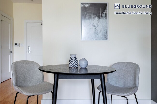 9 Miner St unit FL3-ID872, Boston, MA 02215 - photo 6