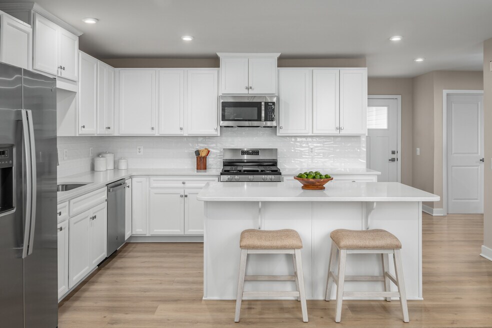 3675 Mayfield Rd unit 36142423, Harrisonburg, VA 22801 - photo 1