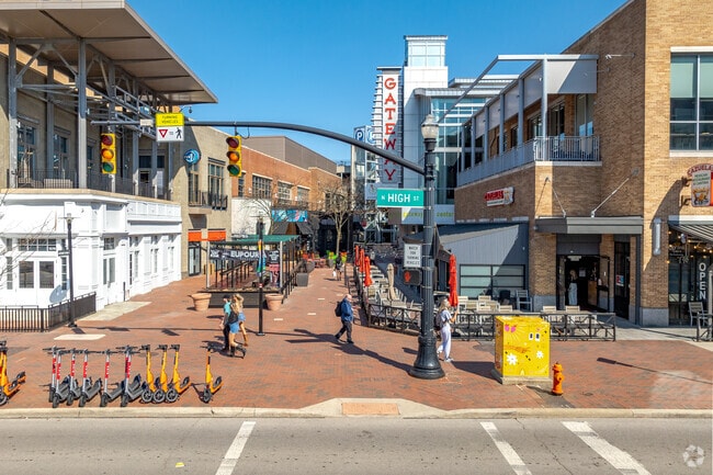 Gateway Movie Theater, shops and restaurants are located on High Street in  Weinland Park.