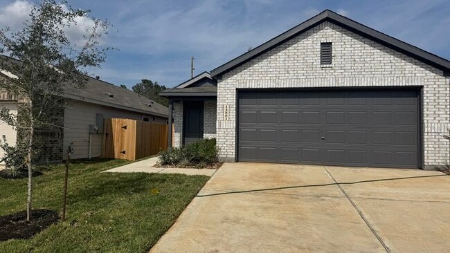 14881 N Ascot Bnd Cir, Conroe, TX 77306 - photo 2