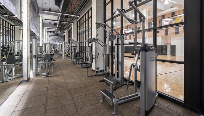 606 W 57th St unit 2819, New York, NY 10019 - photo 7