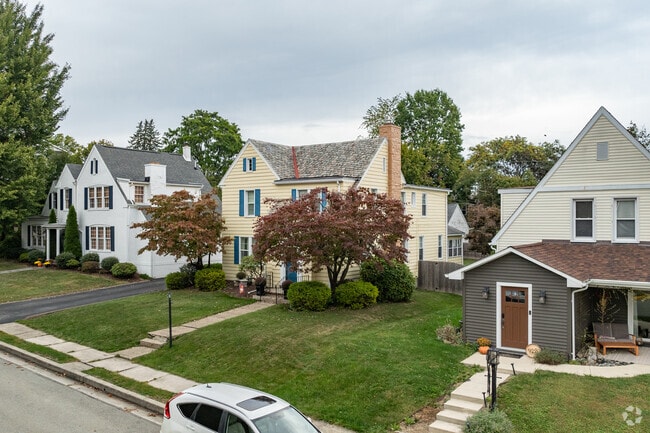 Large two stories home serve big families well in Loyalhanna.