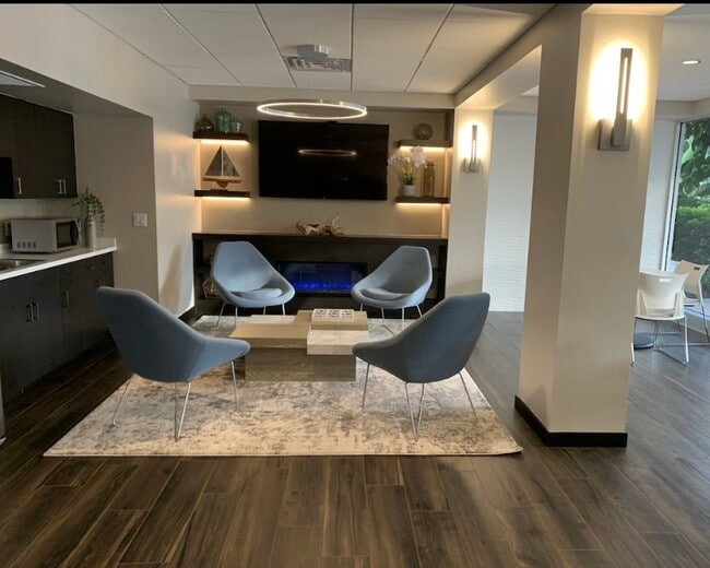 1 Bluebill Ave unit 604, Naples, FL 34108 - photo 4