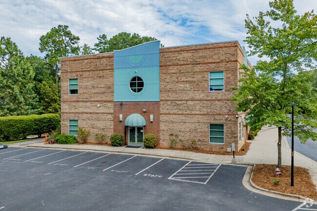 Magellan Charter School in Raleigh, NC offers a comprehensive education for students.