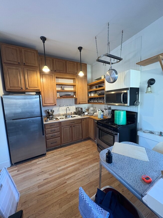 10 Grand St unit Carriage house, Poughkeepsie, NY 12601 - photo 3