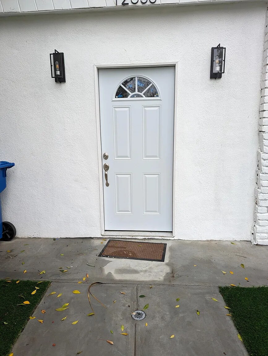 12640 Bessemer St unit 1, North Hollywood, CA 91606 - photo 1