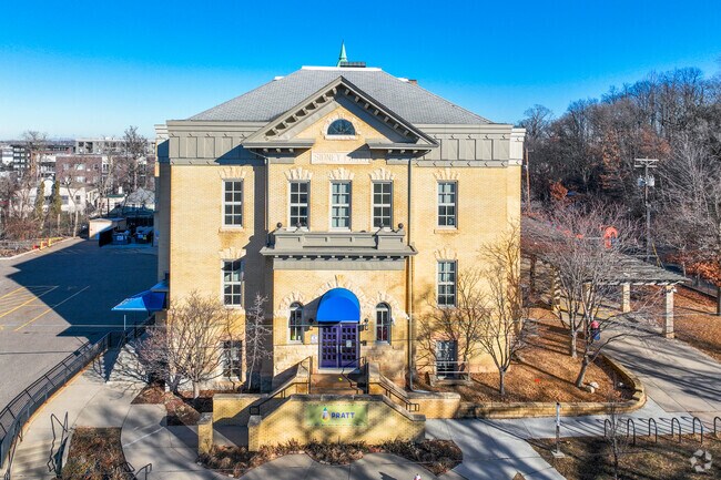 Pratt Elementary School is a public school located in Minneapolis, MN.