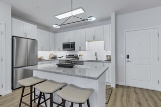 445 S Saulsbury St, Lakewood, CO 80226