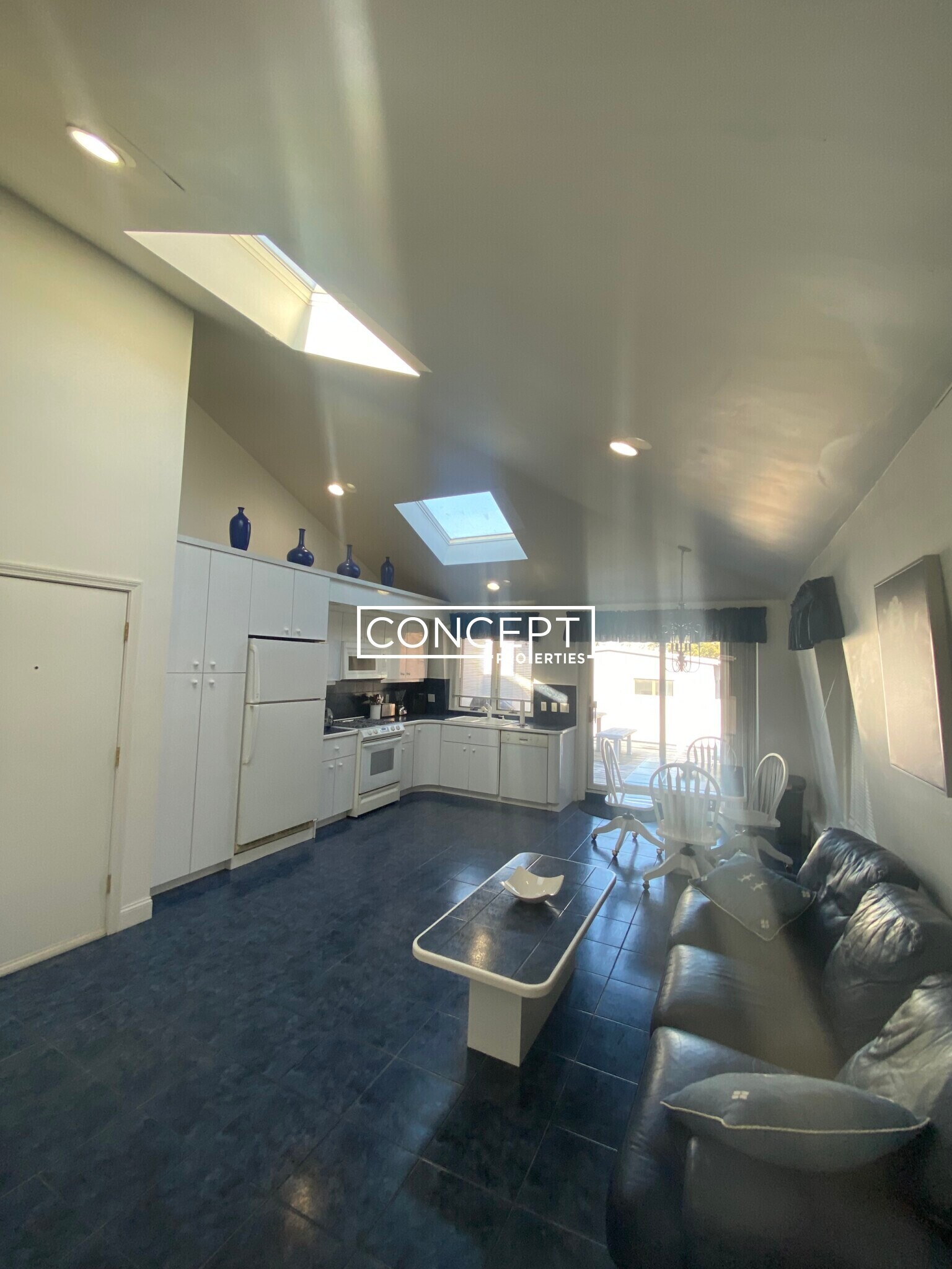 79 Harvey St unit 3, Cambridge, MA 02140 - photo 1