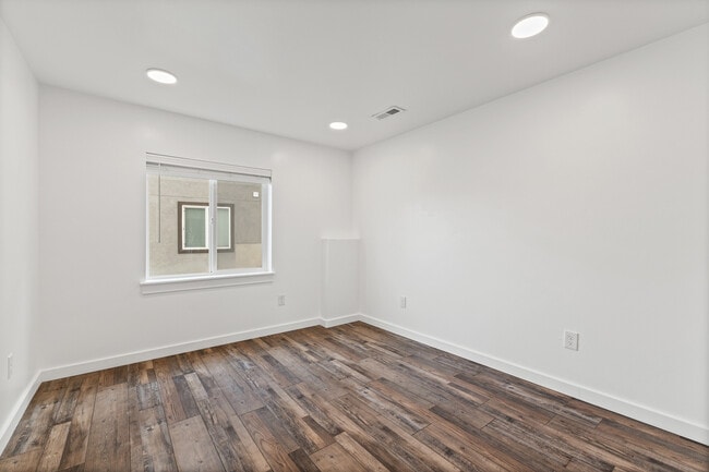 4883 E Silver Ridge Rd, Eagle Mountain, UT 84005 - photo 7