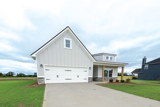 14 Heartland Blvd, Fort Mitchell, AL 36856