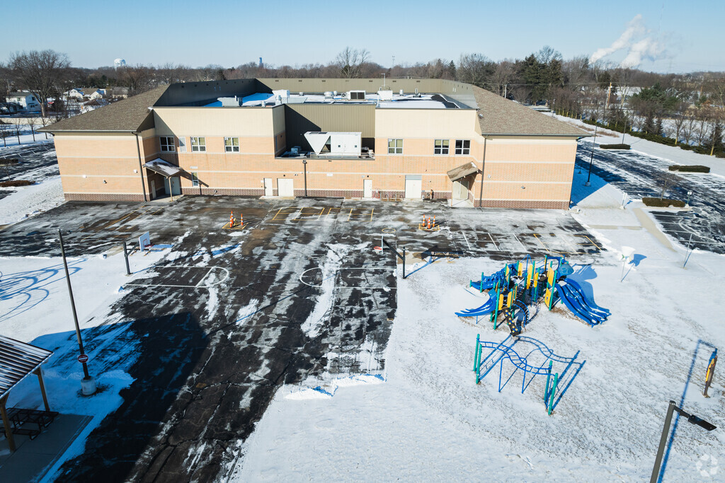 Coy Elementary has so much to do outdoors.
