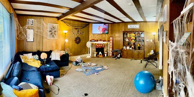 225 Jones Ave unit 2, Morgantown, WV 26505 - photo 2