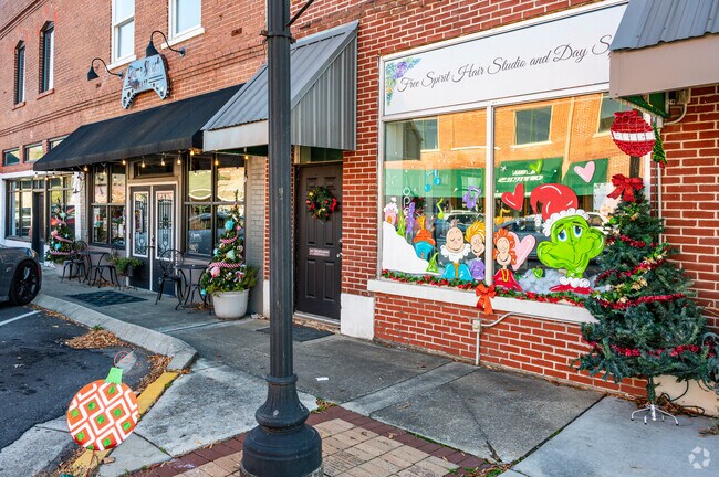 Local businesses in Dunlap are overflowing with small-town charm.