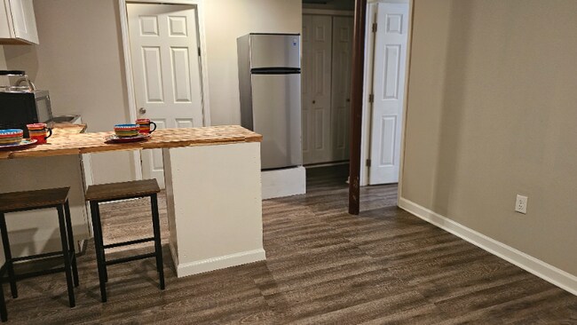 8165 Lyle Ave NE, Leeds, AL 35094 - photo 2