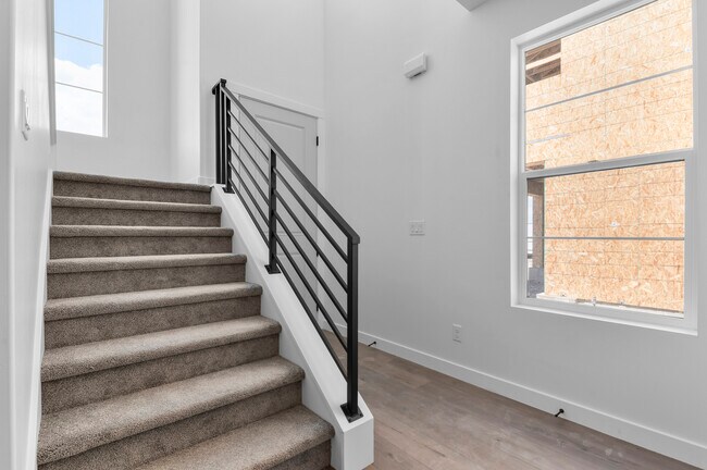 574 N Cornstalk Ln, Lindon, UT 84042 - photo 6