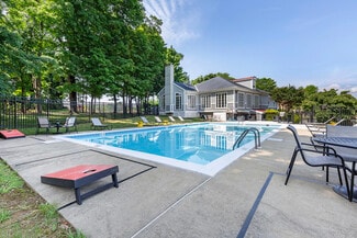 1 Eaglewood Rd, Annapolis, MD 21403