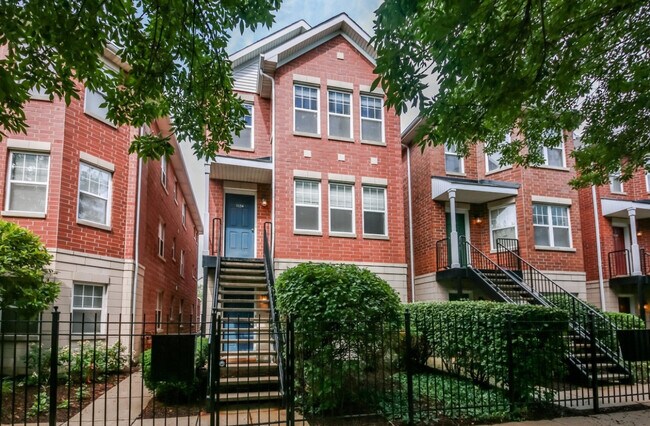 1154 N Howe St unit C, Chicago, IL 60610 - photo 2