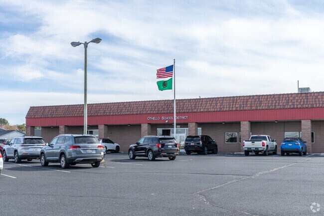 The Othello school district provides great public education to the residents of Othello.