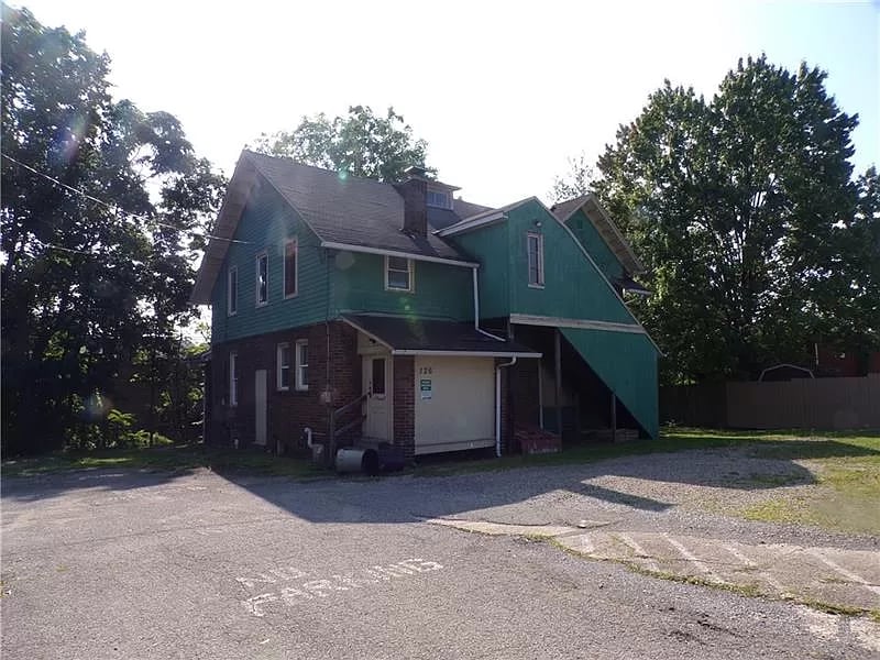 126 College Ave unit Upper Unit 2, Indiana, PA 15701 - photo 1