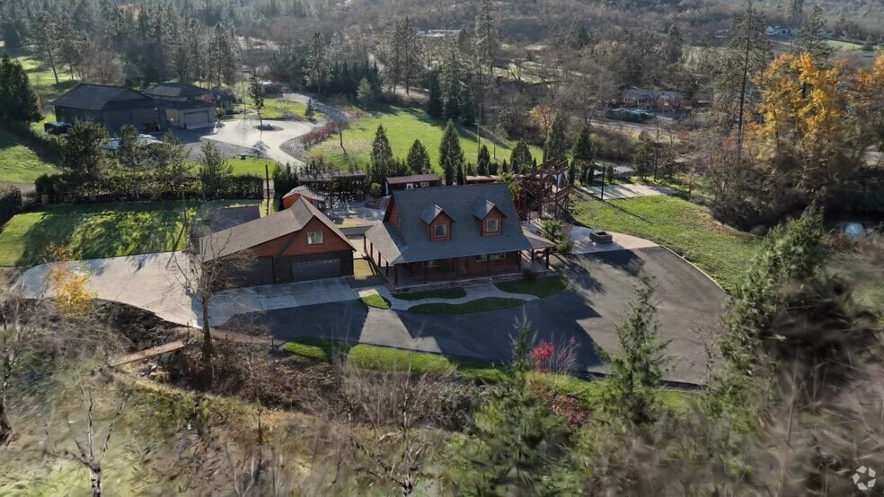 5650 Kane Creek Rd, Central Point, OR 97502 - photo 2